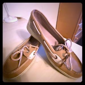 Women’s sperry deck shoe slip ons